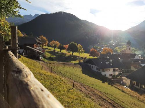 Dorf mit Tschandlhof